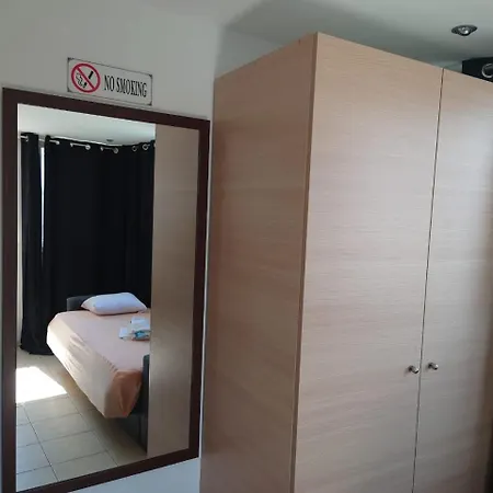 Acharnon Private Homestay