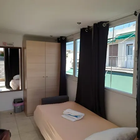 Homestay Acharnon Private